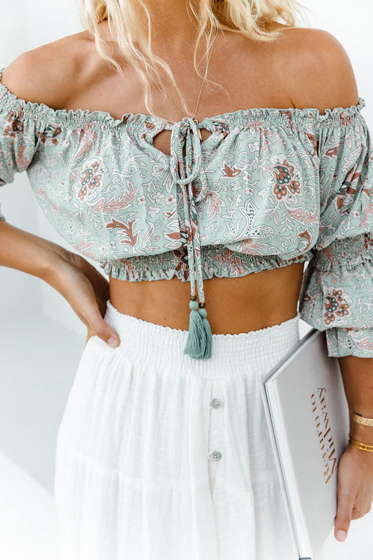 Esmeralda Crop - Print image 0