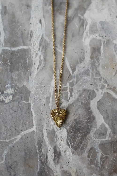 Deco Heart Necklace