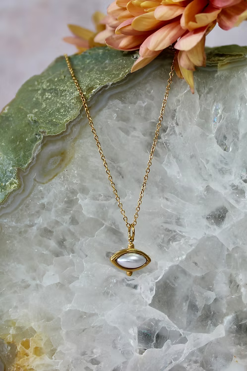 Estella pearl Necklace