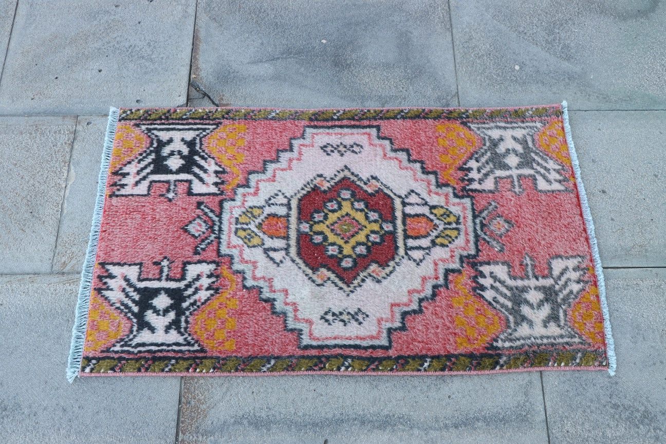 Vintage Turkish Oushak Rug/ Mat 48cm x 81cm image 1