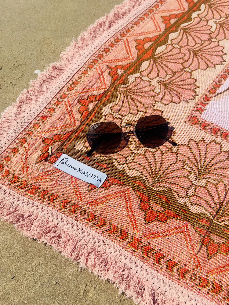 Emily Picnic Rug - Throw- Large with Pocket image 1