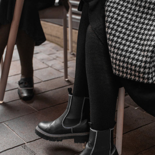 Merino Wool Textured Knit Tights | Woman | Black
